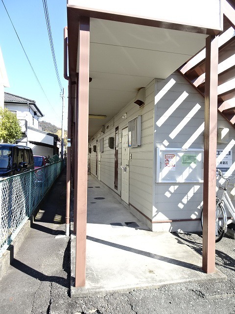 13/20 エントランス