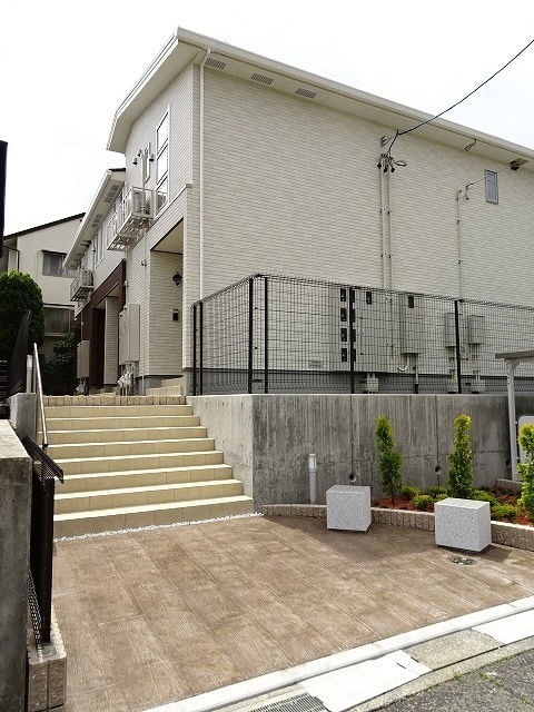 14/20 エントランス