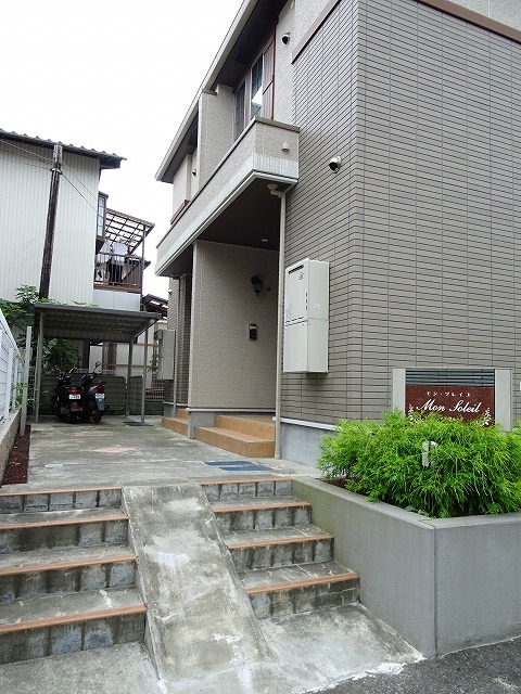 14/20 エントランス