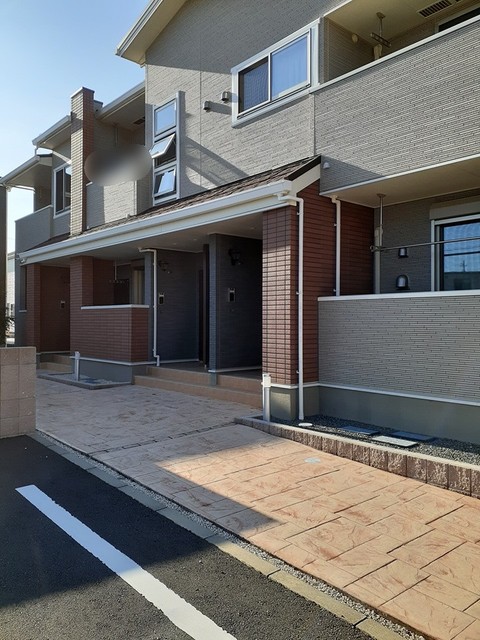 21/27 エントランス