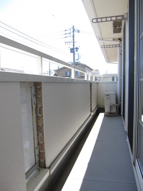 13/18 バルコニー