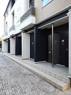 14/20 エントランス