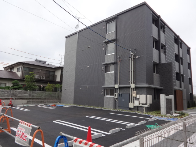 22/28 駐車場