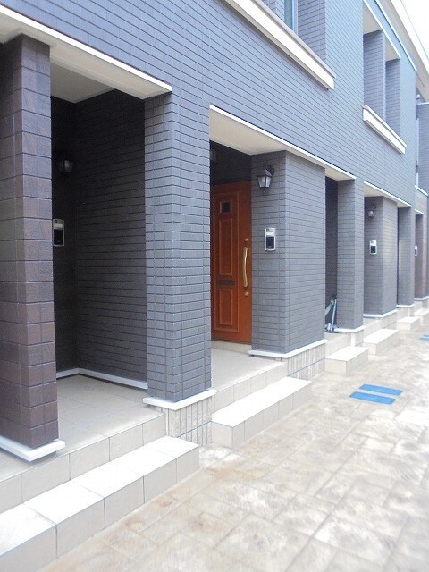 14/20 エントランス