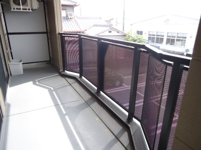 21/23 バルコニー