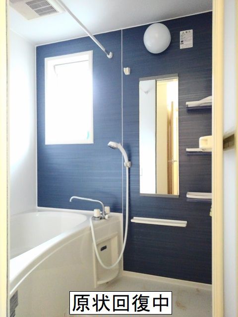 18/25 エントランス