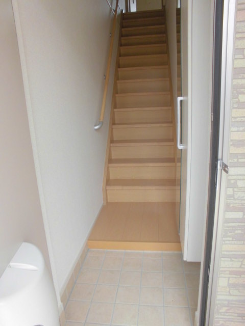 22/30 エントランス