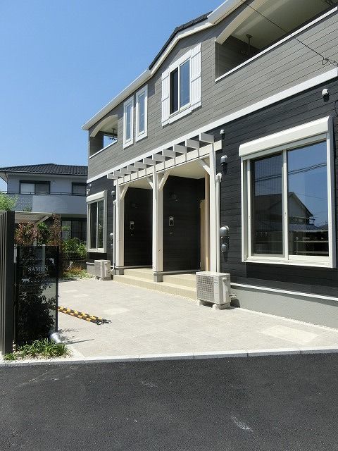 14/20 エントランス