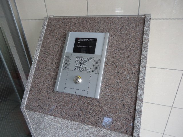 2/3 エントランス