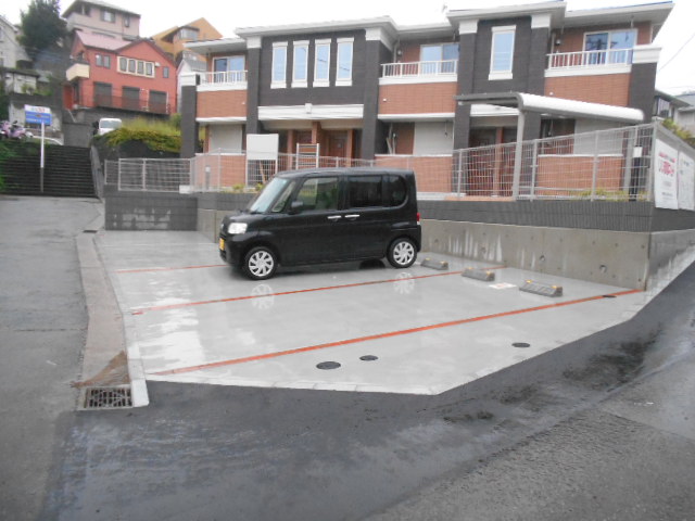 22/28 駐車場