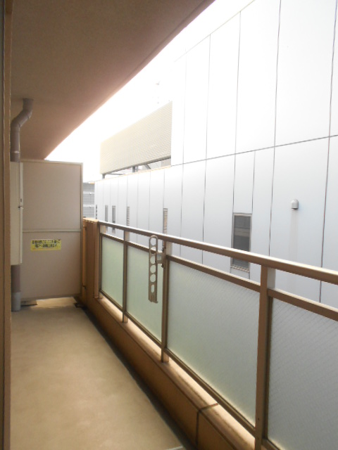 18/23 バルコニー