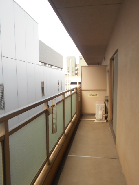 17/23 バルコニー
