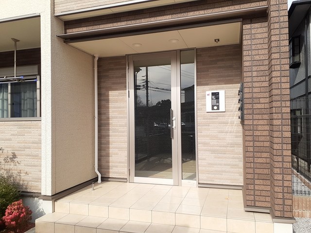 14/20 エントランス