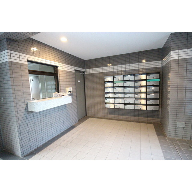 17/25 エントランス