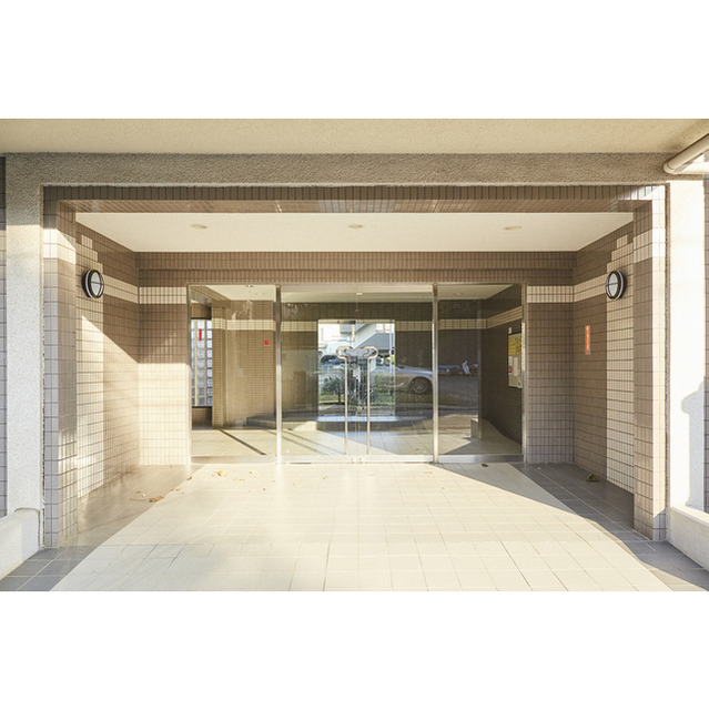 18/25 エントランス