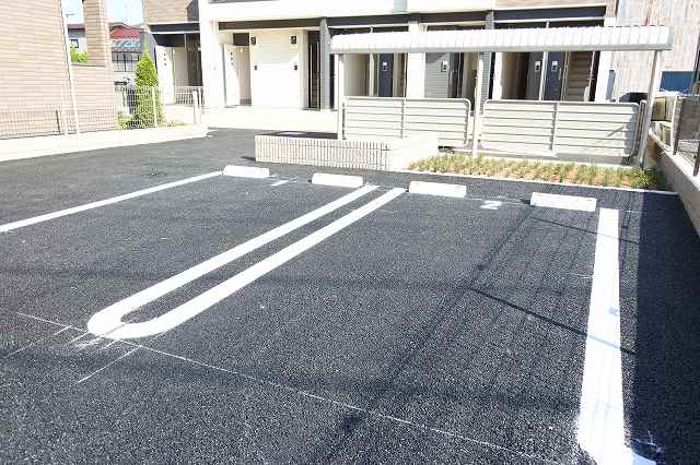 14/21 駐車場