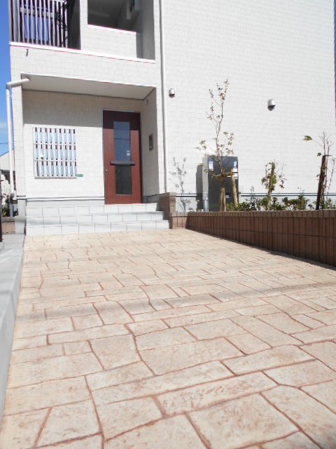 20/30 エントランス