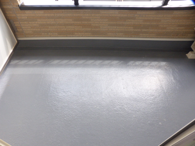 18/28 バルコニー