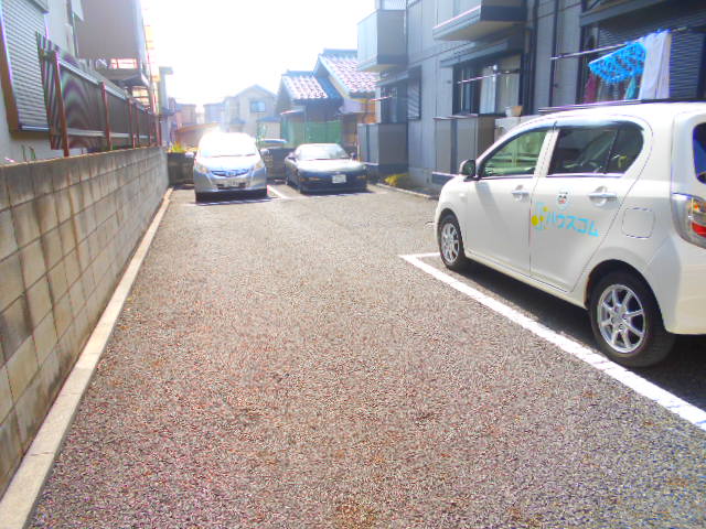 22/29 駐車場