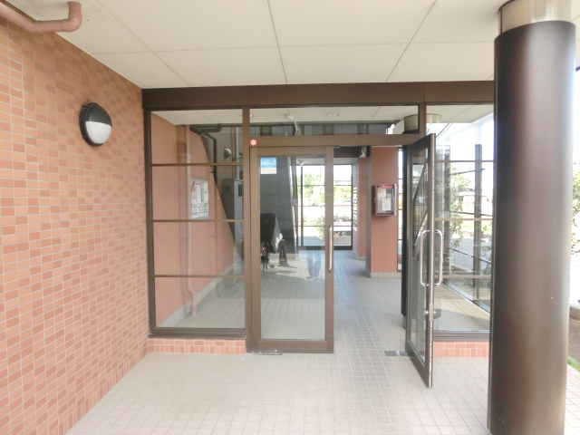 22/30 エントランス