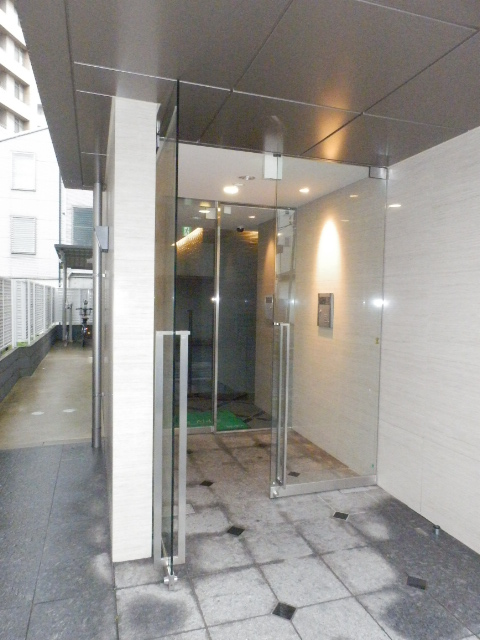 22/29 エントランス