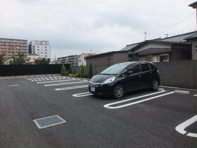 22/30 駐車場