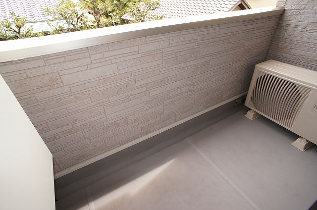 15/28 バルコニー