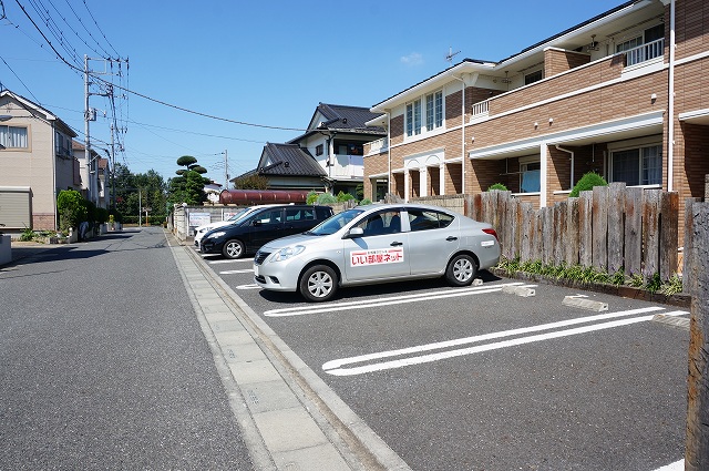 14/20 駐車場