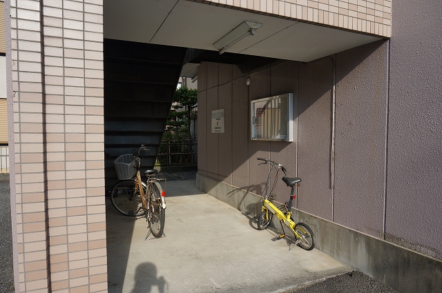 13/20 エントランス