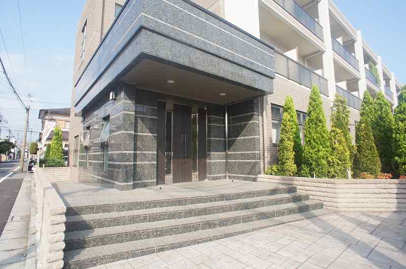 2/10 エントランス