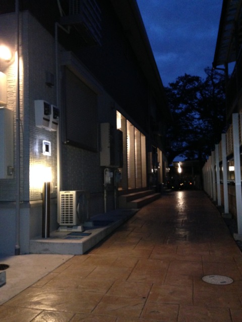 21/30 エントランス