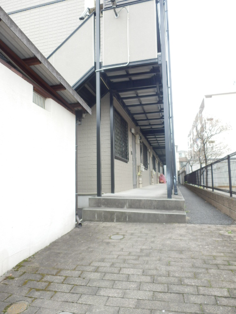 21/30 エントランス