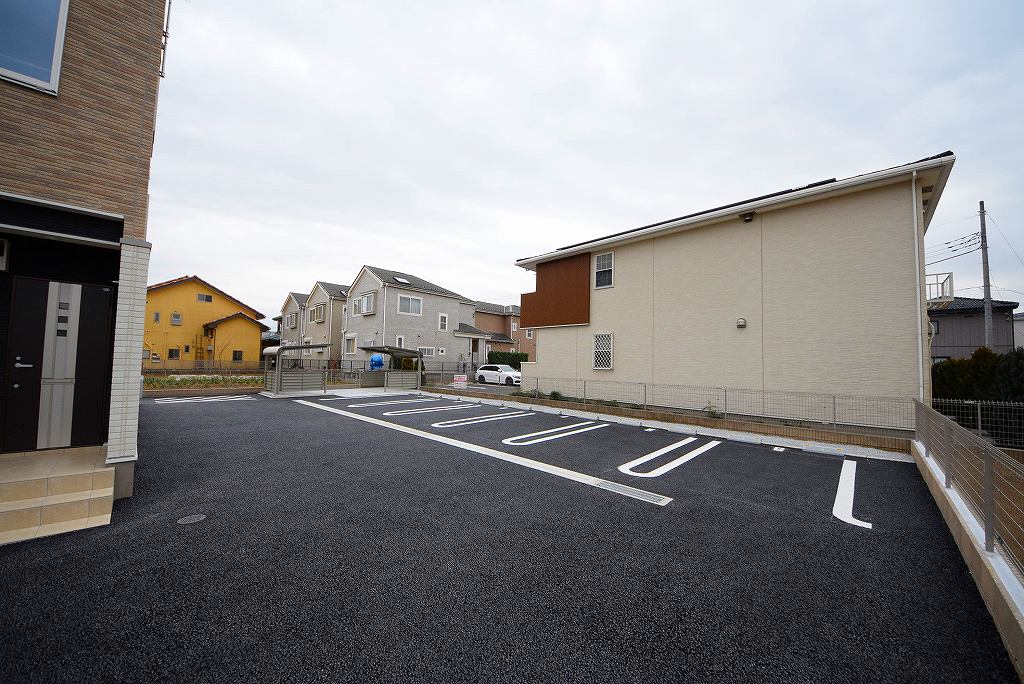 14/20 駐車場