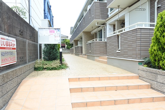 14/22 エントランス