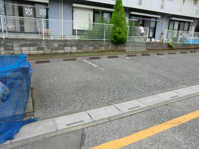 2/10 駐車場