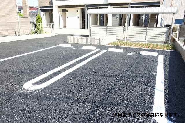 20/26 駐車場