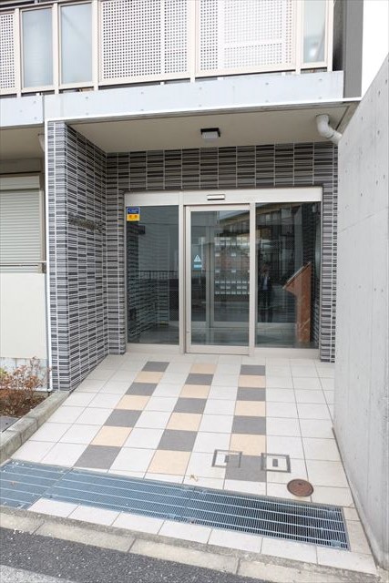 22/22 エントランス