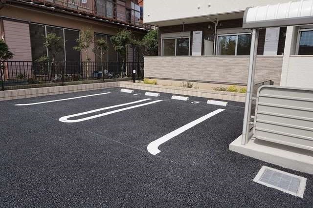14/23 駐車場