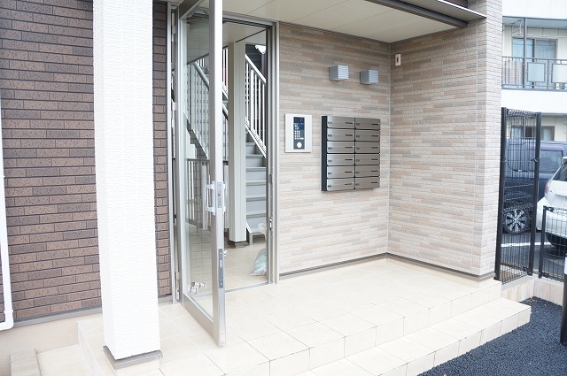 14/20 エントランス