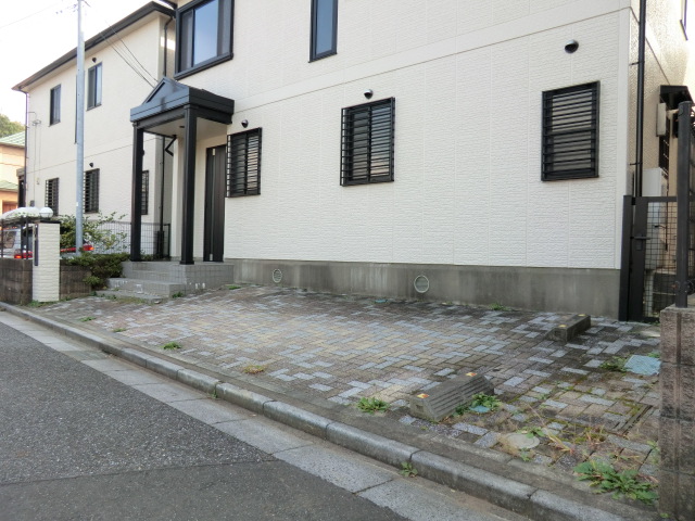 25/30 駐車場