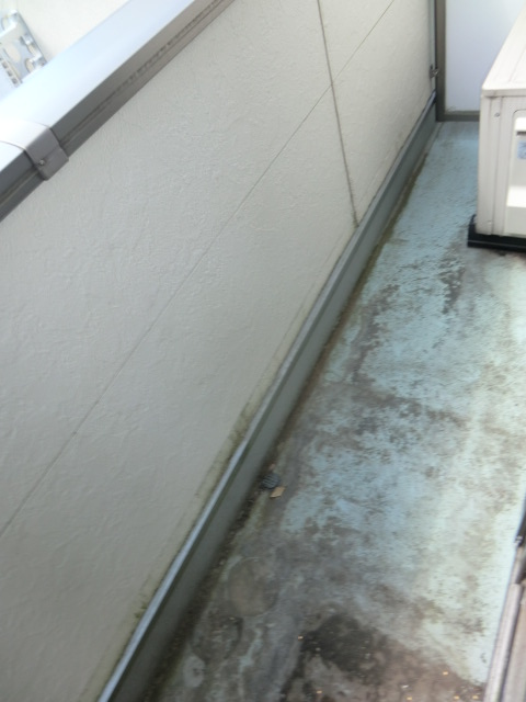 19/25 バルコニー