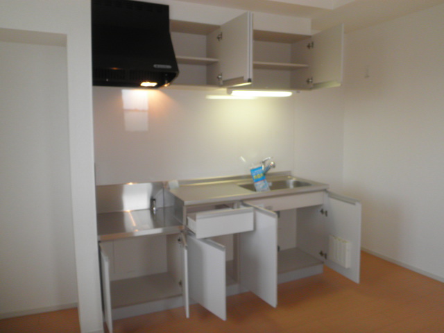 13/28 キッチン