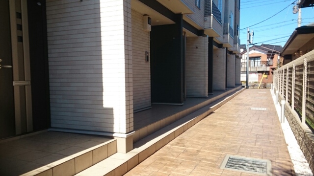 14/22 エントランス