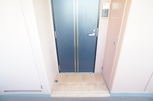 22/30 エントランス