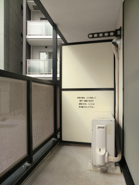 13/21 バルコニー