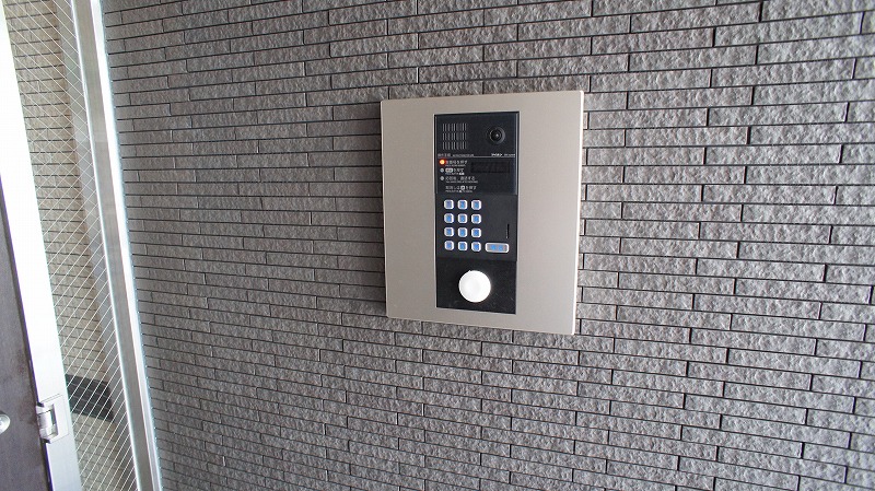 17/25 エントランス