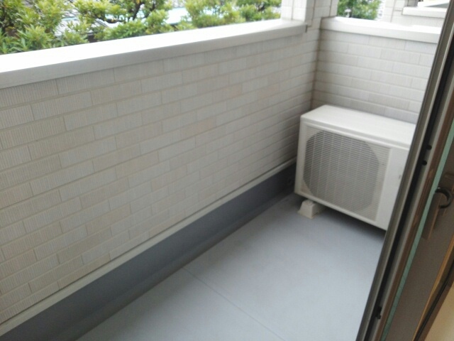 16/27 バルコニー
