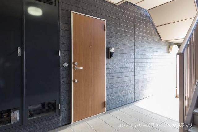 20/26 エントランス