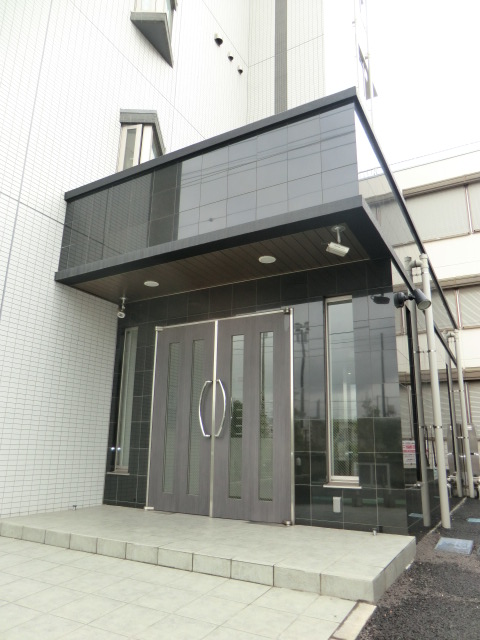 22/30 エントランス