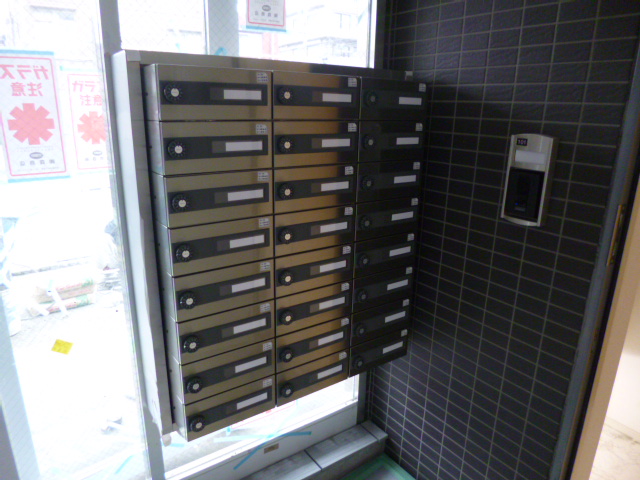 18/26 エントランス